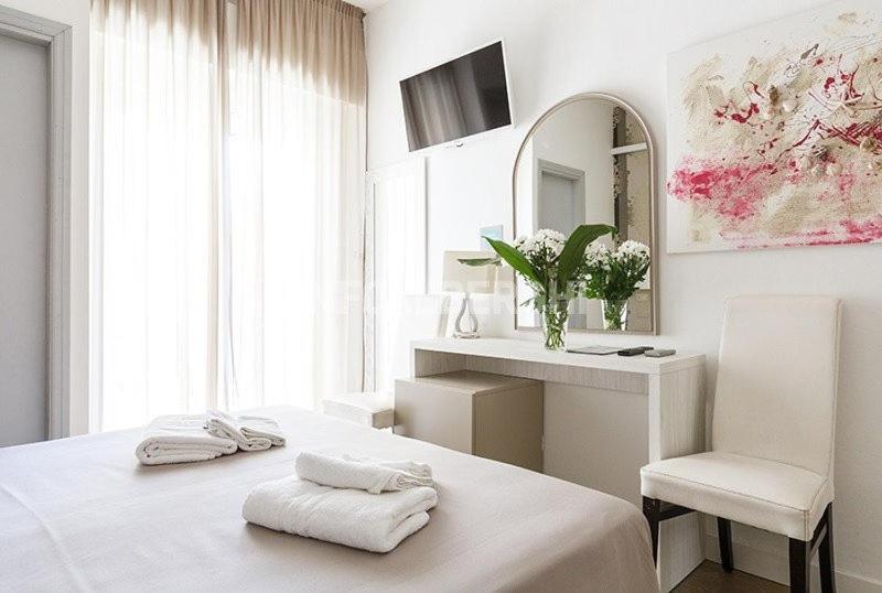Hotel Ermeti B&B Brunch Riccione Exterior foto